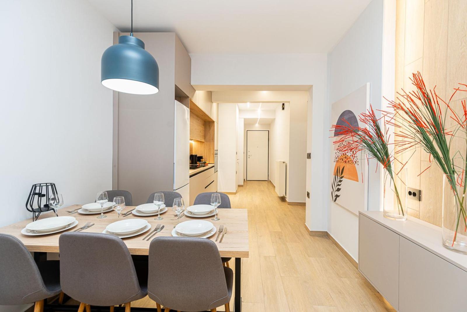 Modern 3 Bedroom Luxury Apartment Солун Екстериор снимка