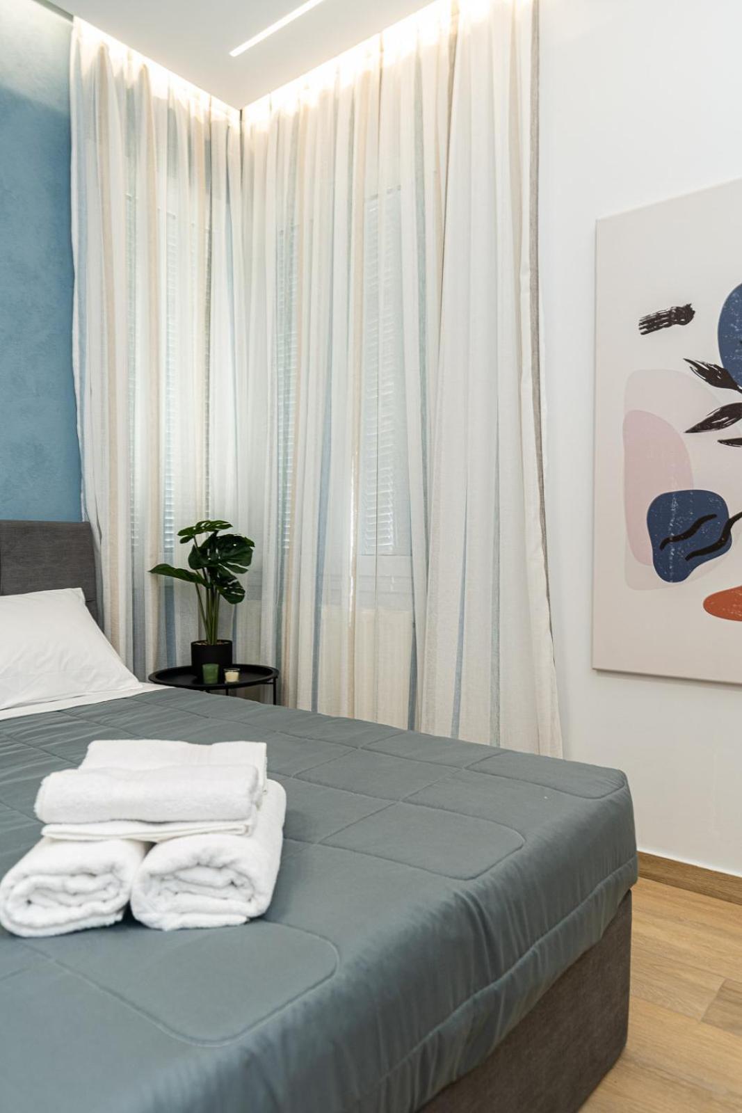 Modern 3 Bedroom Luxury Apartment Солун Екстериор снимка
