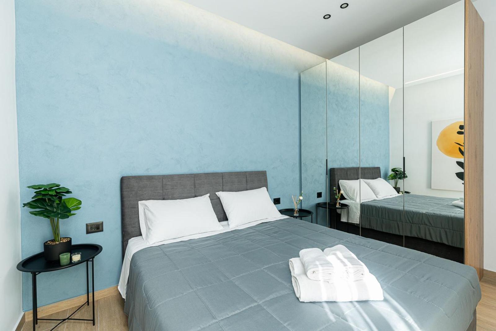 Modern 3 Bedroom Luxury Apartment Солун Екстериор снимка