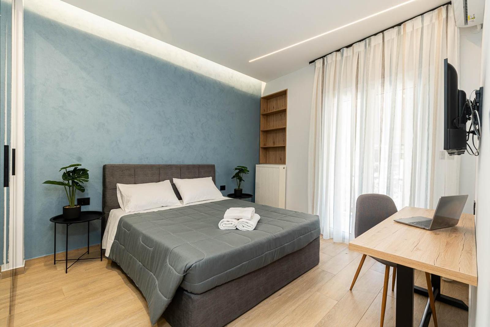 Modern 3 Bedroom Luxury Apartment Солун Екстериор снимка