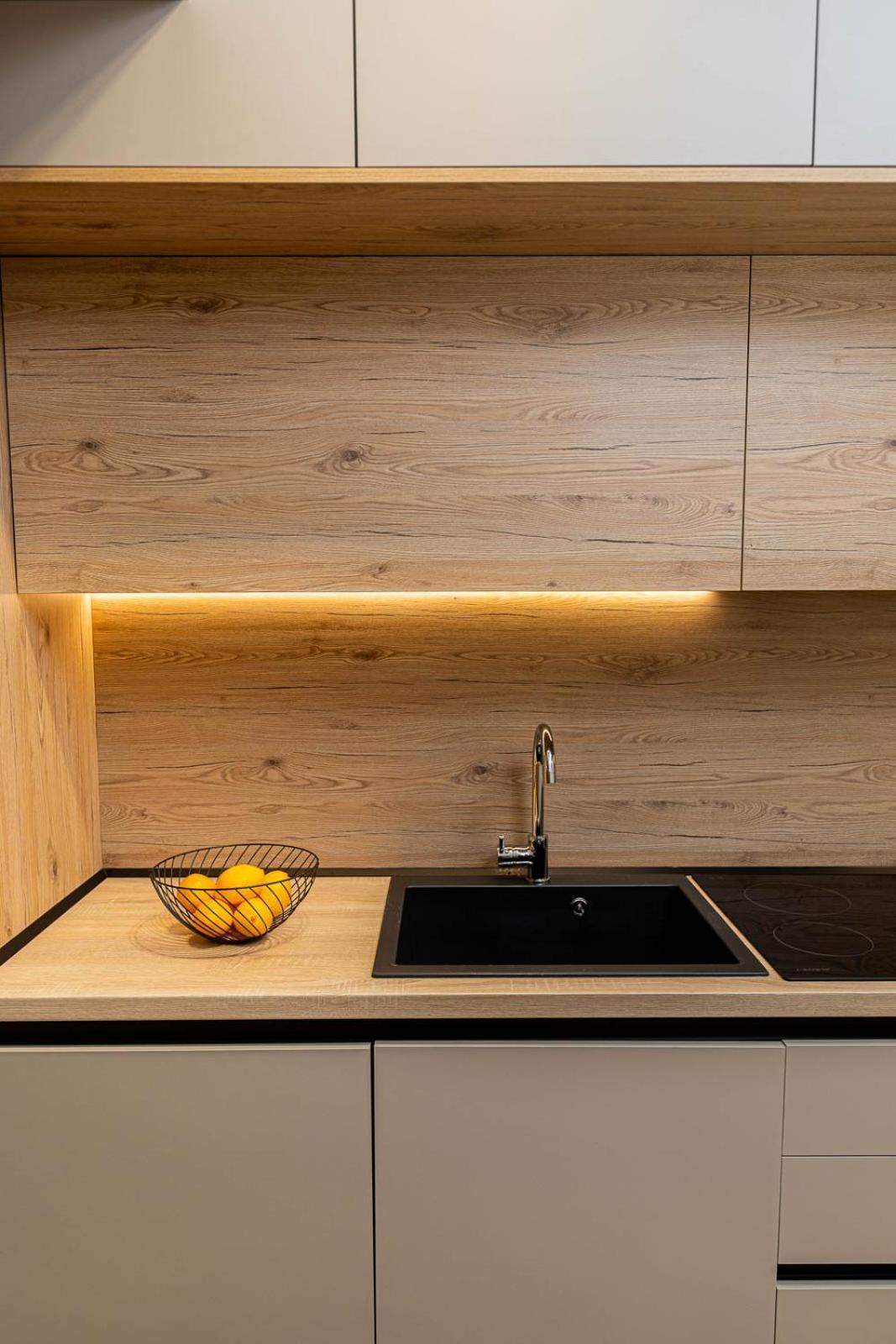 Modern 3 Bedroom Luxury Apartment Солун Екстериор снимка